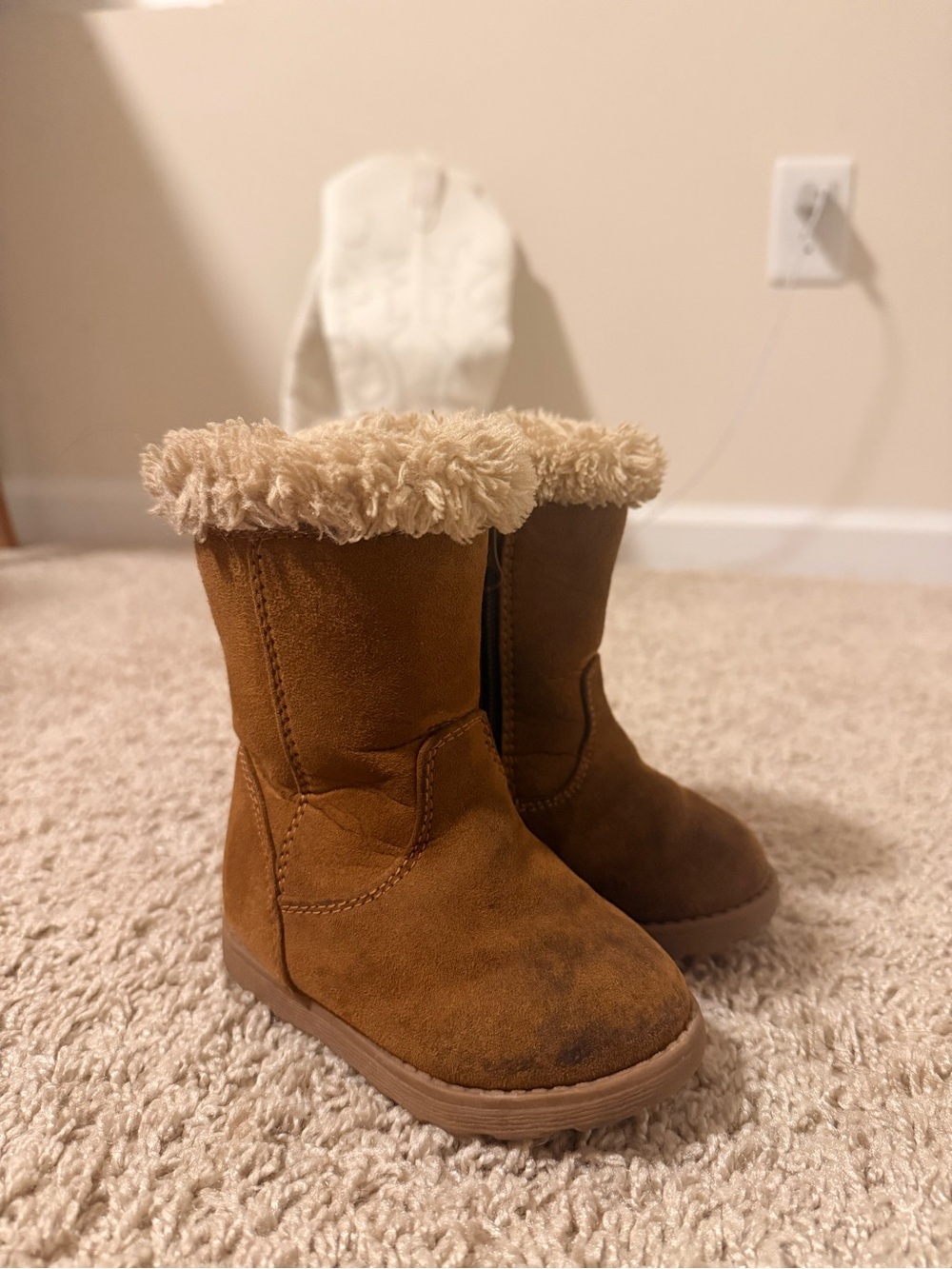 Cat & Jack Brown Faux Fur Top Kids Boots